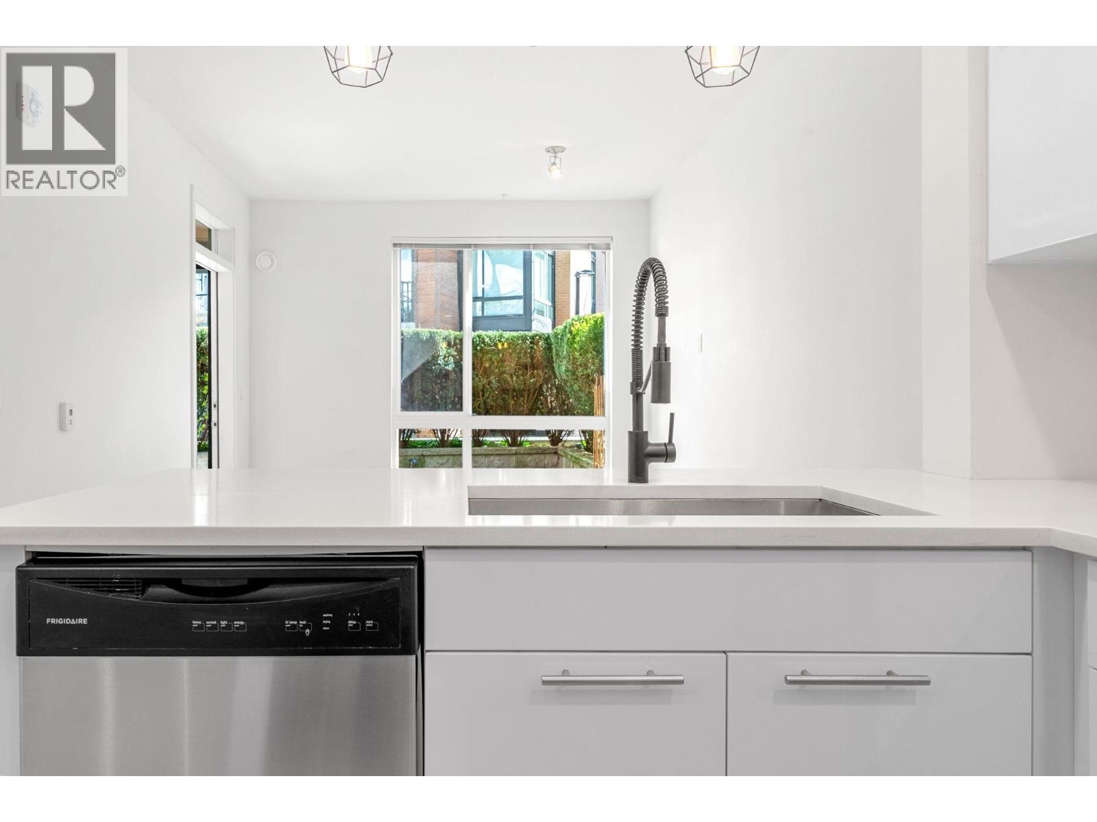 107 733 W 3rd Street, North Vancouver, British Columbia  V7M 0C8 - Photo 19 - R3105740