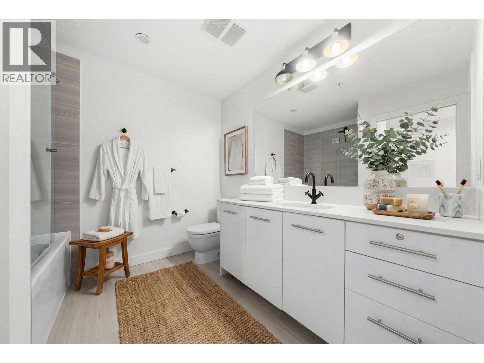 107 733 W 3rd Street, North Vancouver, British Columbia  V7M 0C8 - Photo 24 - R3105740