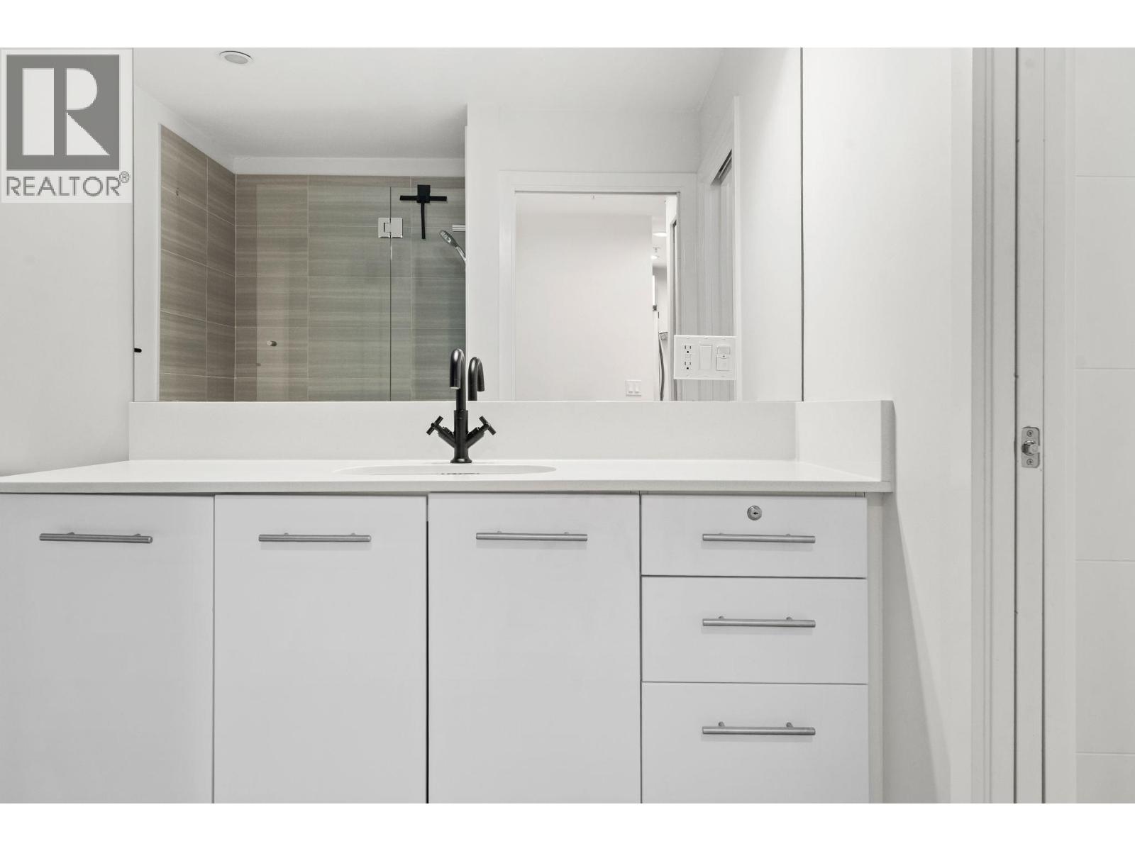 107 733 W 3rd Street, North Vancouver, British Columbia  V7M 0C8 - Photo 26 - R3105740