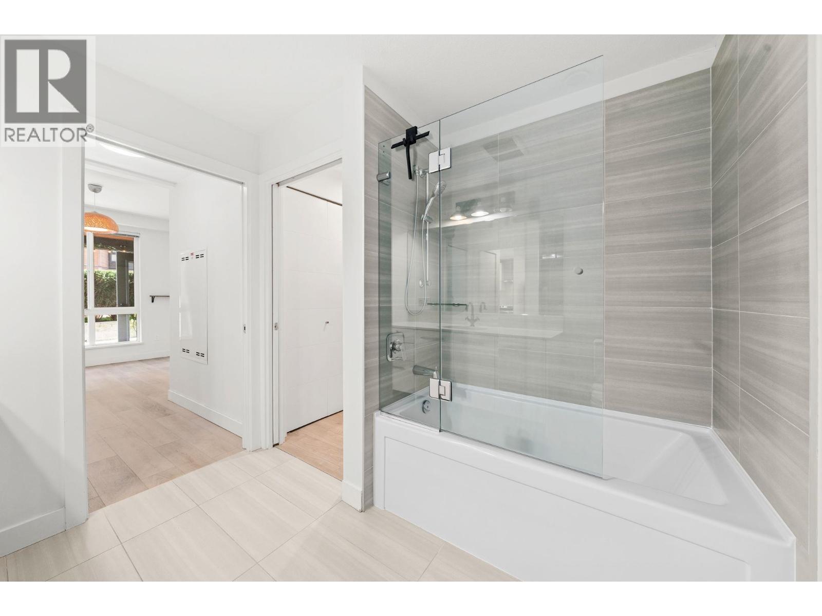 107 733 W 3rd Street, North Vancouver, British Columbia  V7M 0C8 - Photo 31 - R3105740