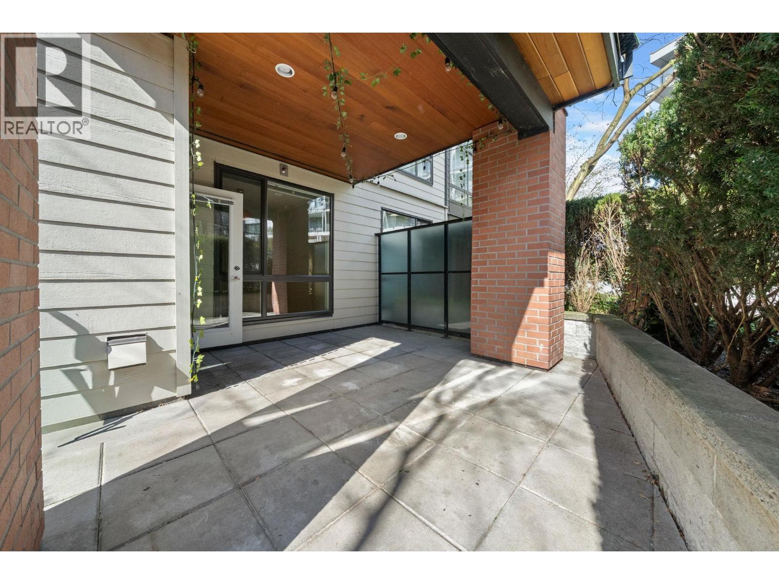 107 733 W 3rd Street, North Vancouver, British Columbia  V7M 0C8 - Photo 5 - R3105740