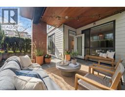 107 733 W 3RD STREET, North Vancouver, British Columbia