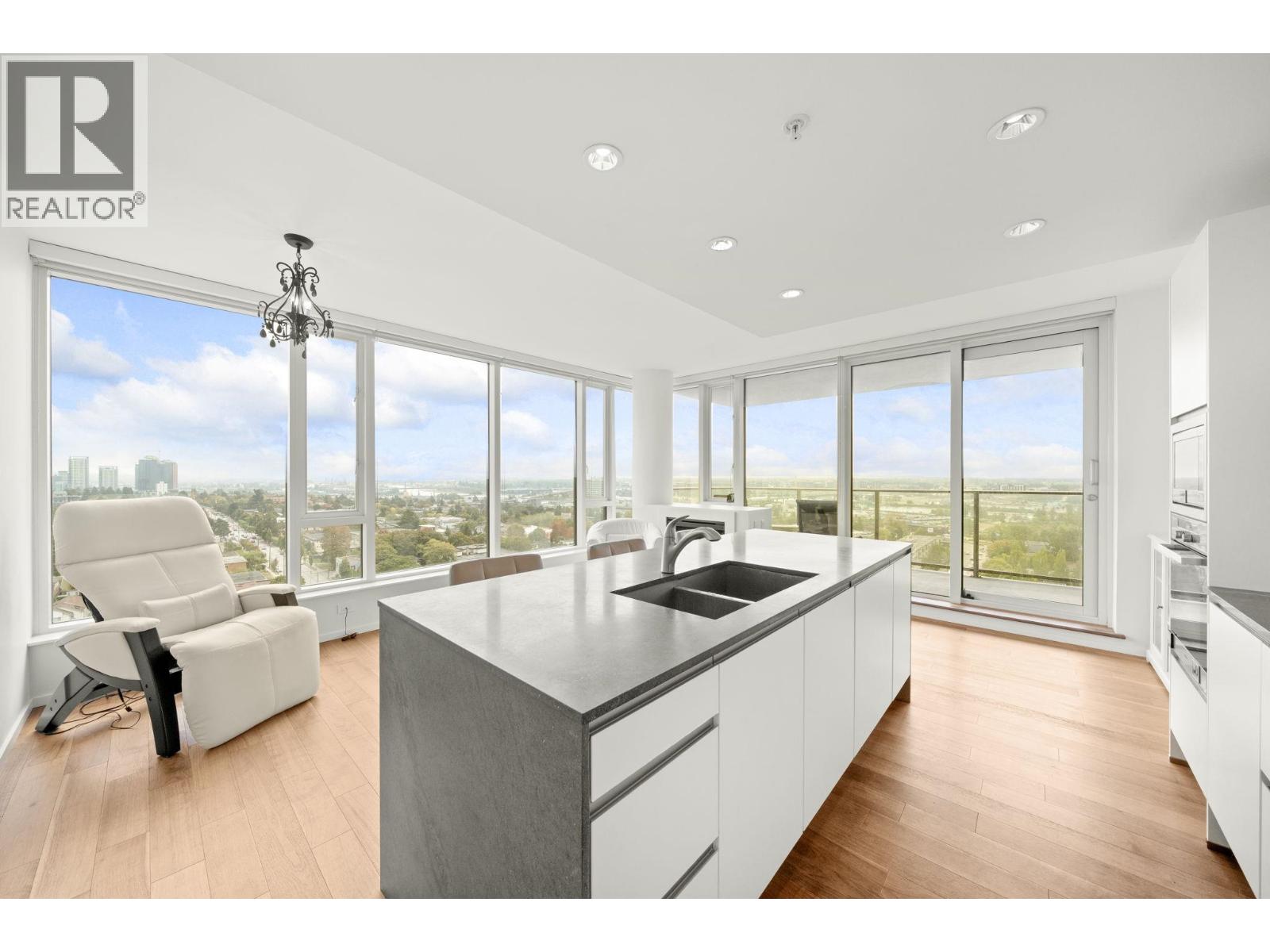 1808 8555 Granville Street, Vancouver, British Columbia  V6P 0C3 - Photo 4 - R3105744