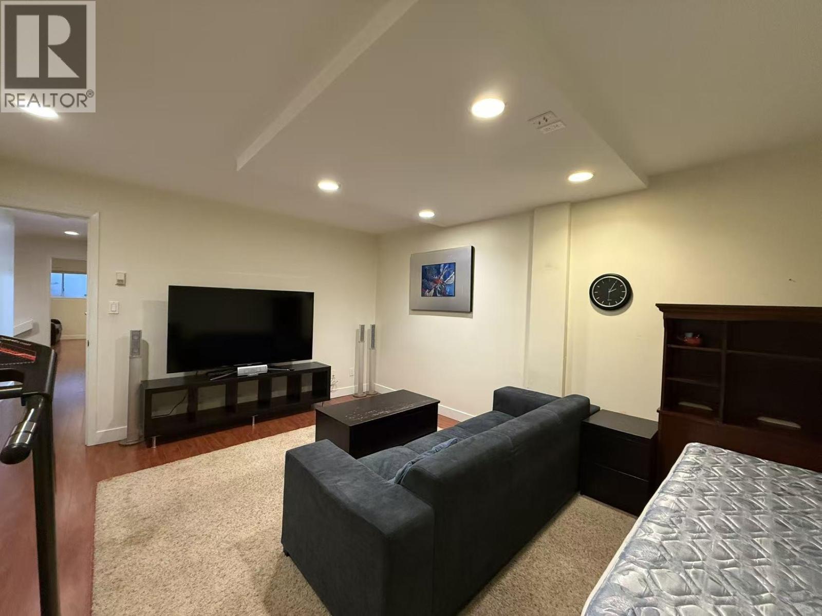 Basement 1575 Tyrol Court, West Vancouver, British Columbia  V7S 3G5 - Photo 2 - R3105750