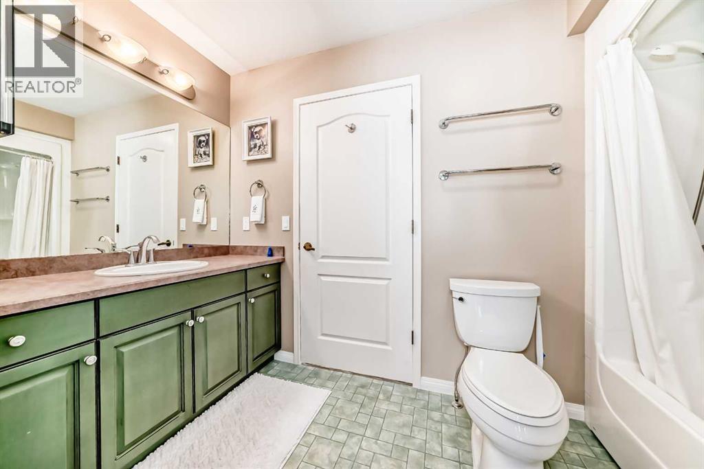 417 Hope Bay, Rural Rocky View County, Alberta  T1X 1G5 - Photo 21 - A2281746