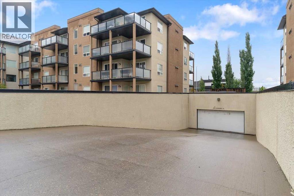 114, 9120 96 Avenue, Grande Prairie, Alberta  T8X 0A1 - Photo 2 - A2298047