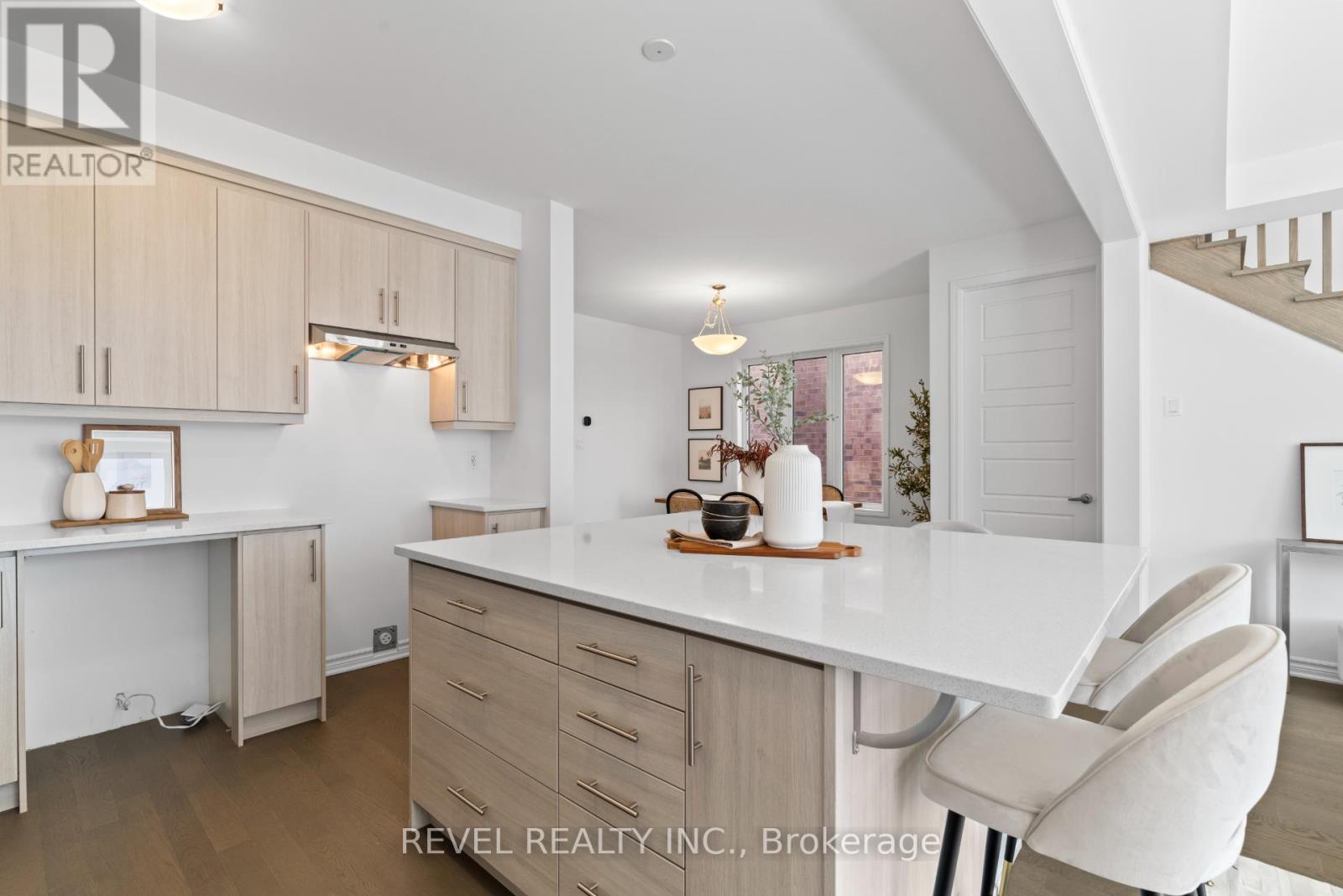 1488 Melville Bonus Crescent, Milton, Ontario L9E 2H2 - Photo 11 - W12942054