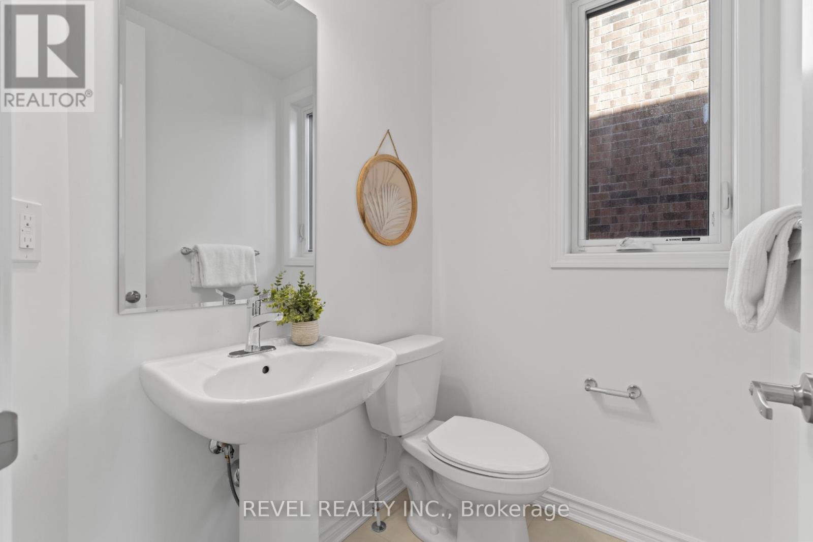 1488 Melville Bonus Crescent, Milton, Ontario L9E 2H2 - Photo 16 - W12942054