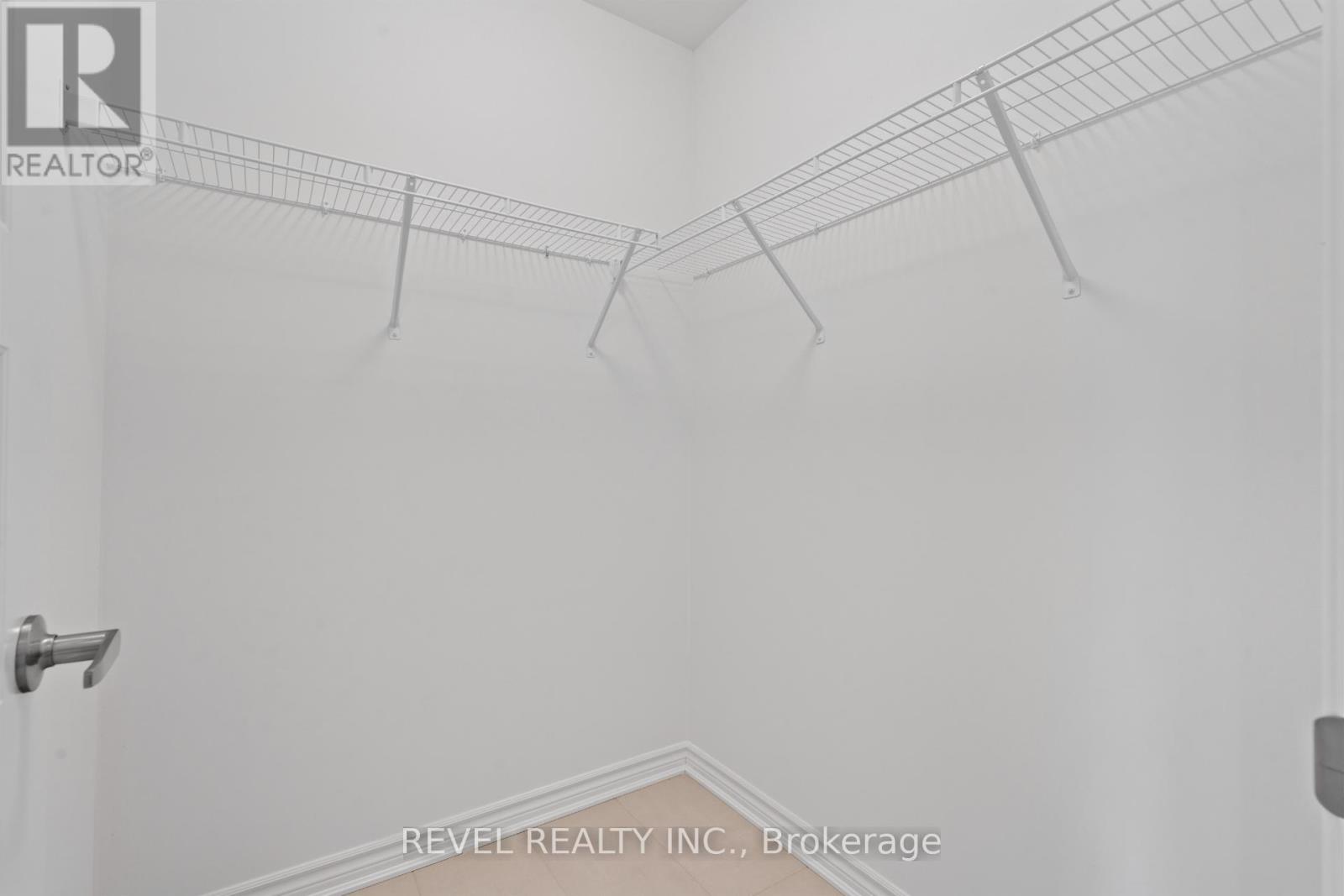 1488 Melville Bonus Crescent, Milton, Ontario L9E 2H2 - Photo 17 - W12942054