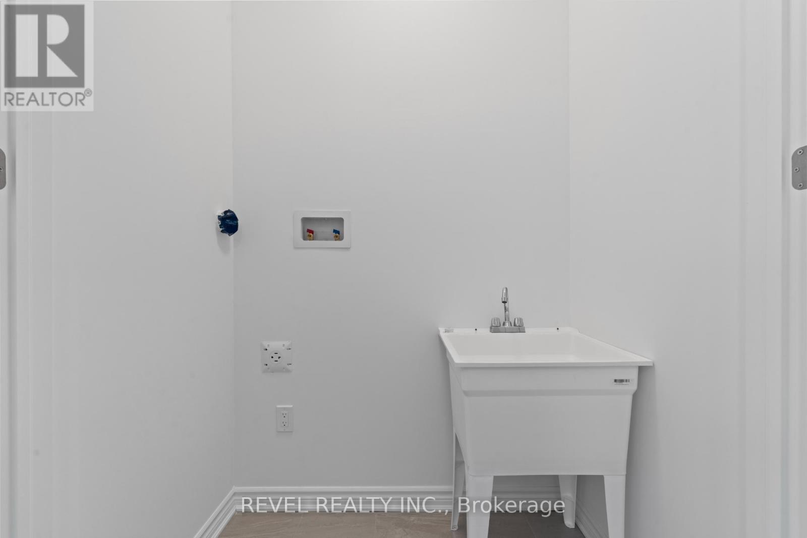 1488 Melville Bonus Crescent, Milton, Ontario L9E 2H2 - Photo 32 - W12942054