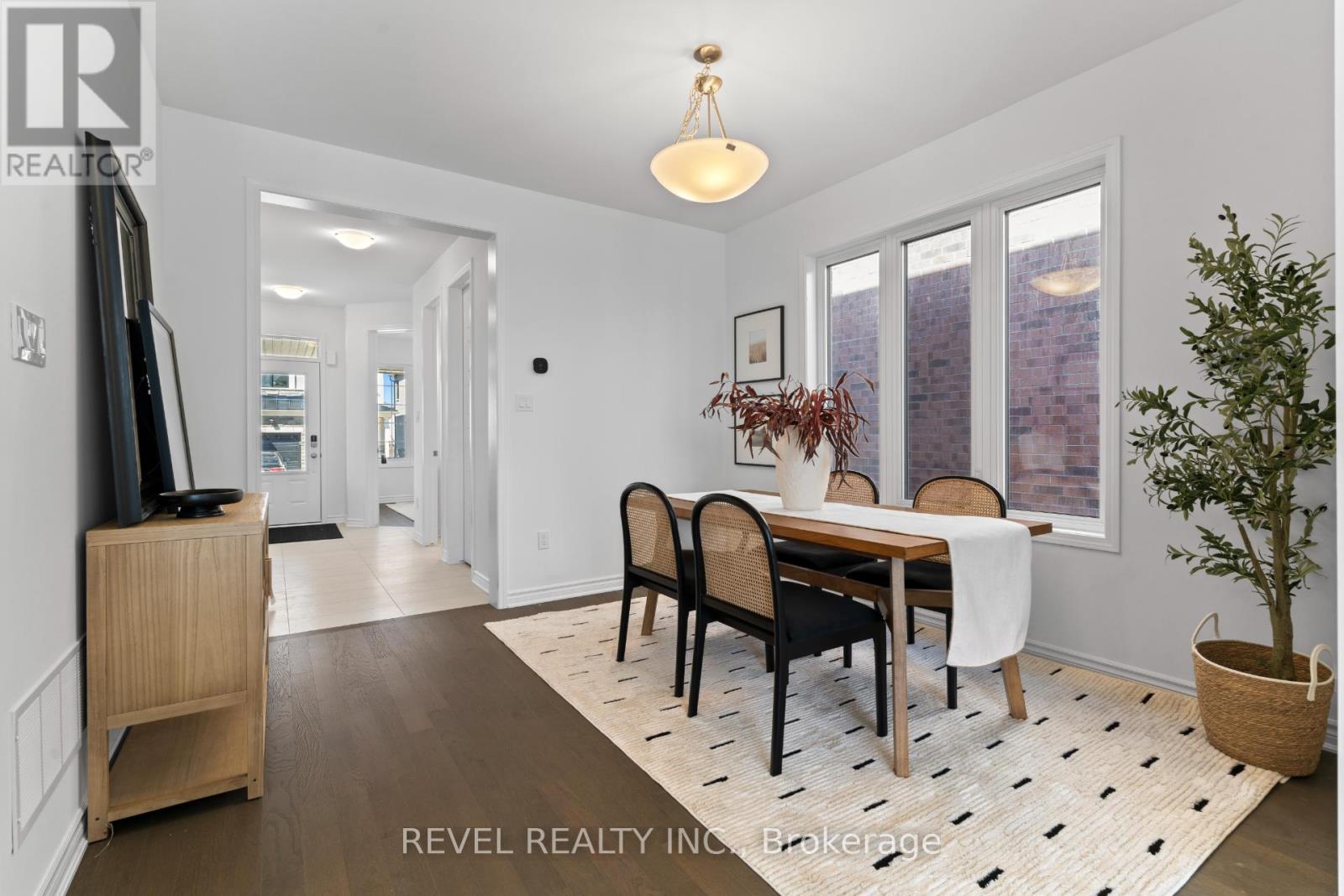 1488 Melville Bonus Crescent, Milton, Ontario L9E 2H2 - Photo 5 - W12942054