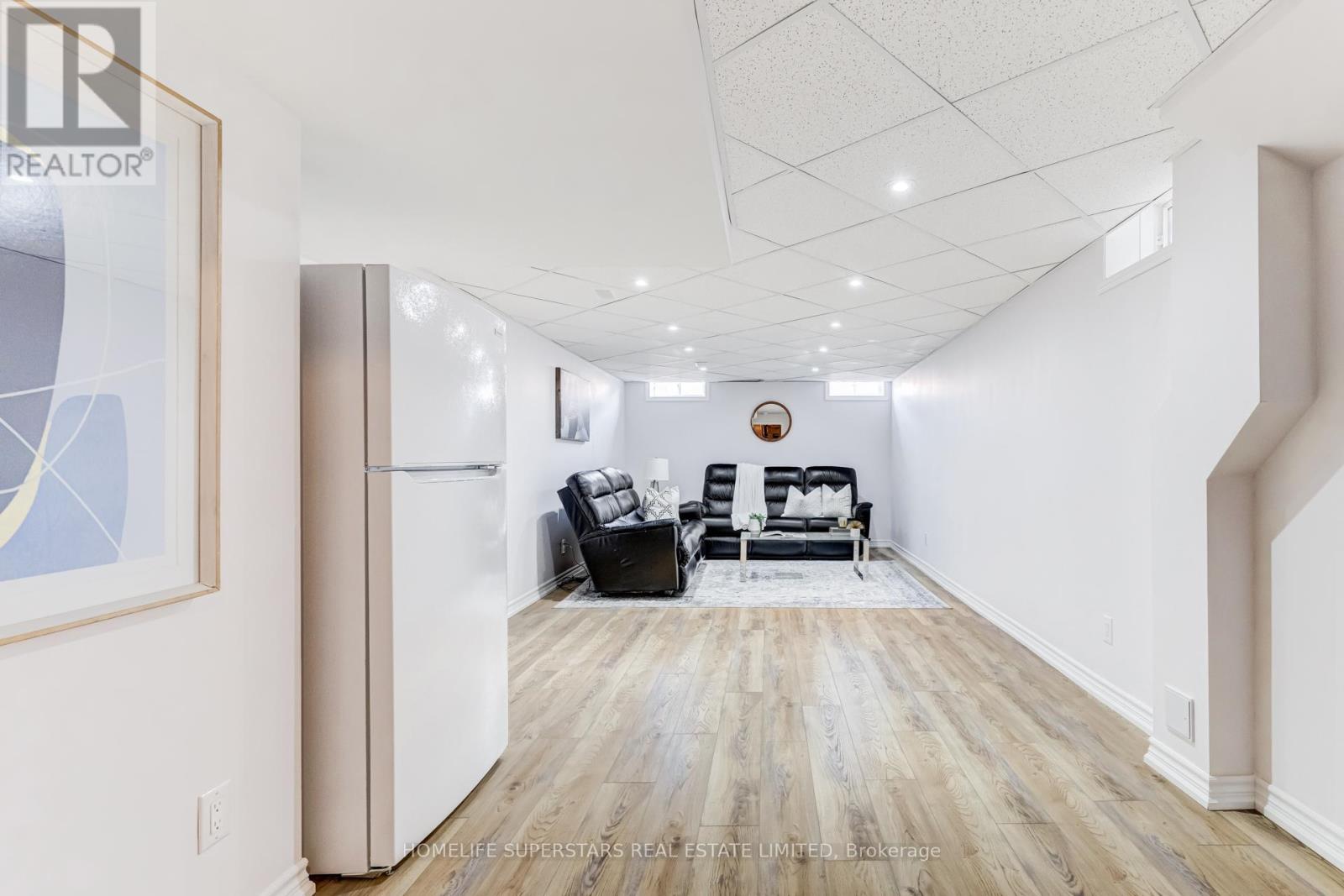 39 Rain Forest Lane, Halton Hills, Ontario  L7G 0L8 - Photo 25 - W12942058