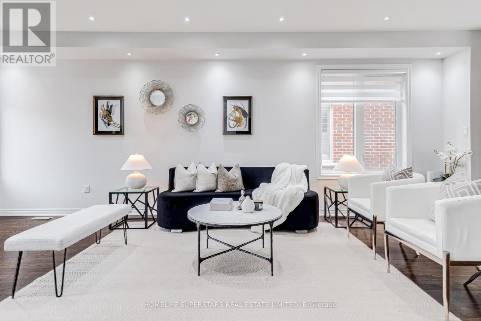 39 Rain Forest Lane, Halton Hills, Ontario  L7G 0L8 - Photo 7 - W12942058