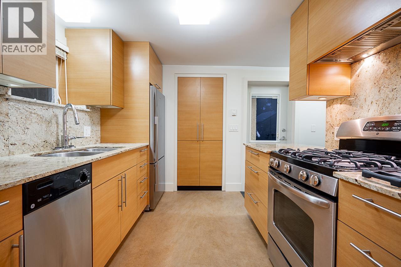 310 Ash Street, New Westminster, British Columbia  V3M 3M6 - Photo 18 - R3105611