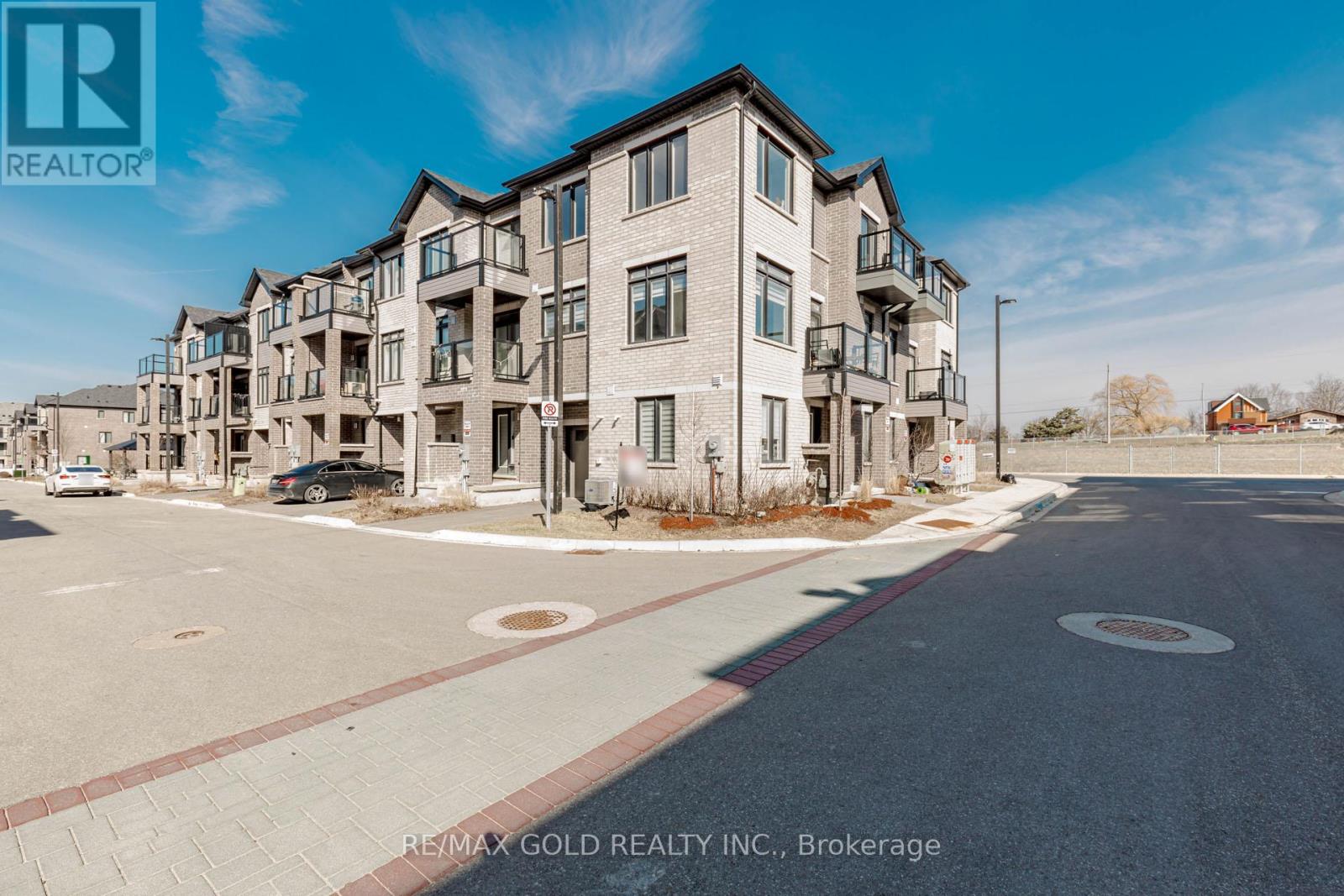 585 Colborne Street E, Brantford, Ontario  N3S 0K4 - Photo 3 - X12942072