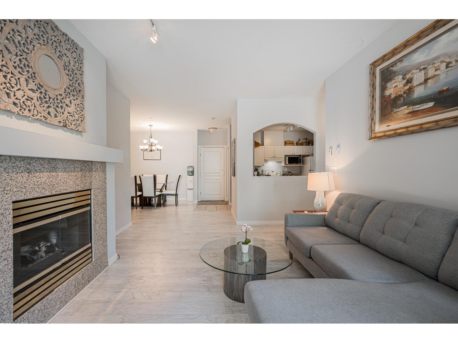 114 10320 156 STREET, Surrey, British Columbia