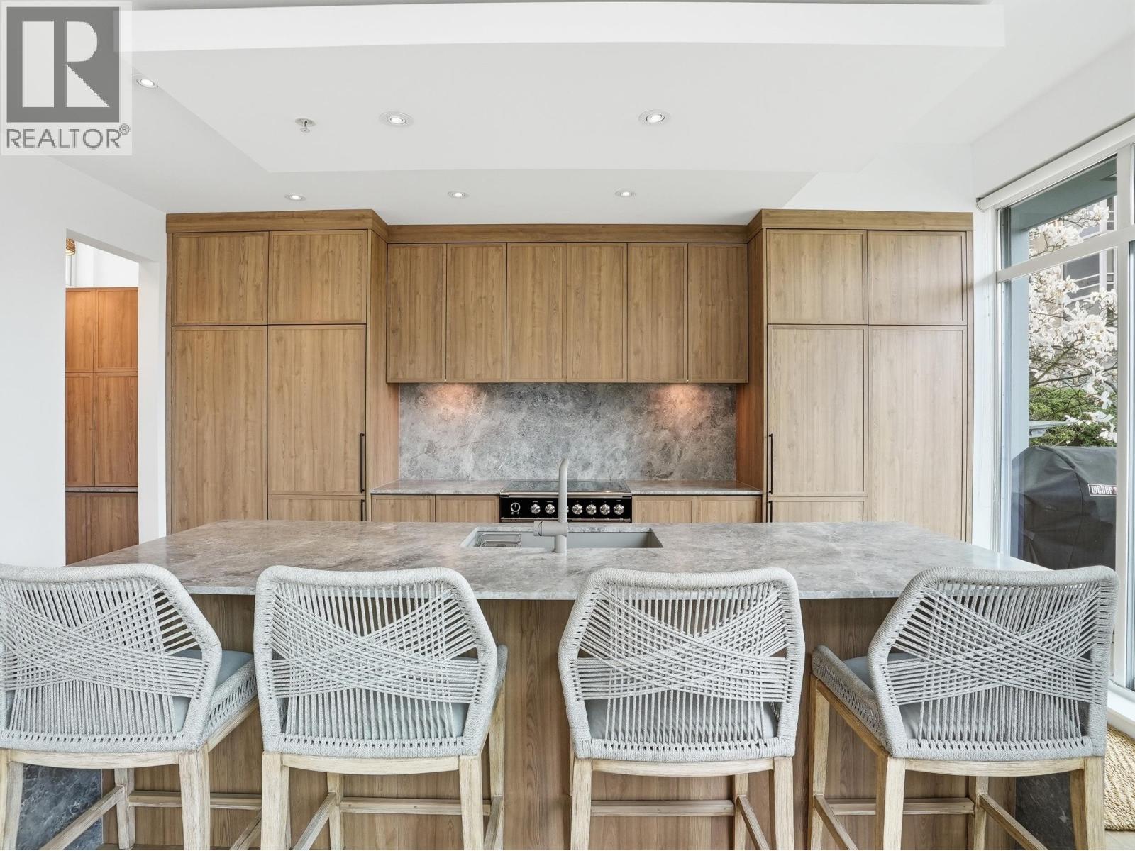 1576 W 8 Street, Vancouver, British Columbia  V6J 4R8 - Photo 5 - R3105734