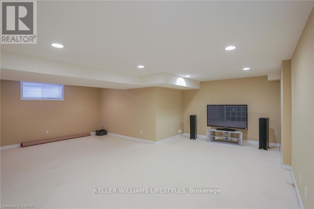 2029 Mccracken Court, London North, Ontario  N6G 5J2 - Photo 37 - X12942088