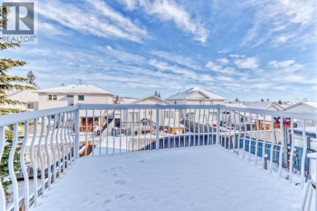 180 Hidden Vale Close NW, Calgary, Alberta  T3A 5C7 - Photo 28 - A2285850