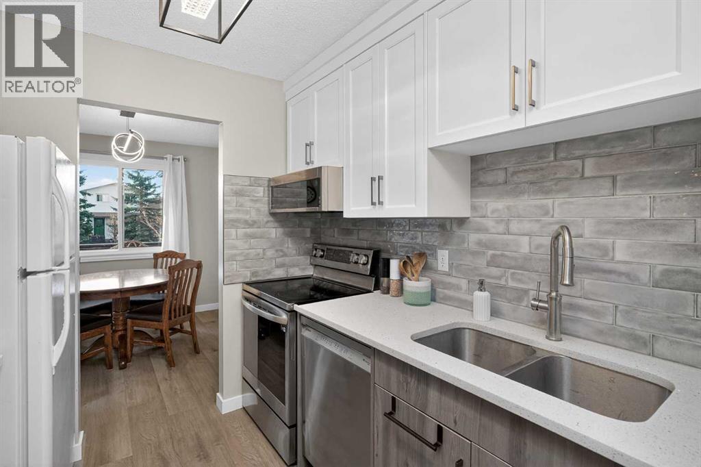 3627 Cedarille Drive Sw, Calgary, Alberta  T2W 3J5 - Photo 5 - A2295281