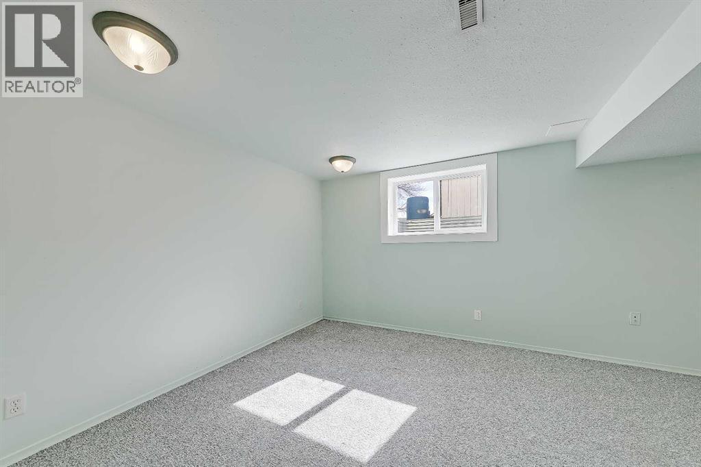 68 West Glen Crescent Sw, Calgary, Alberta  T3C 2X4 - Photo 40 - A2297149