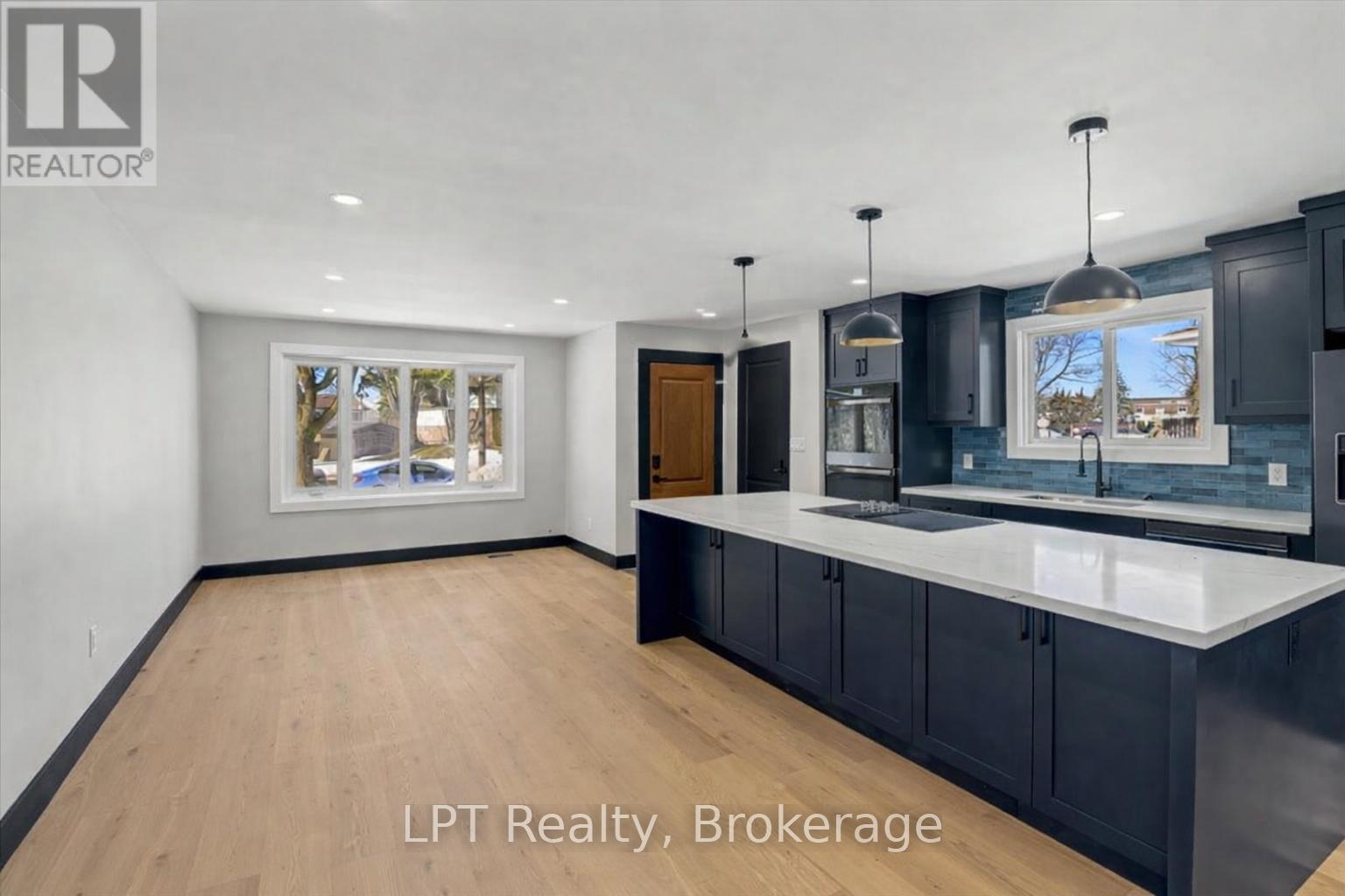 1281 Oxford Street, Oshawa, Ontario  L1J 3W5 - Photo 3 - E12942086