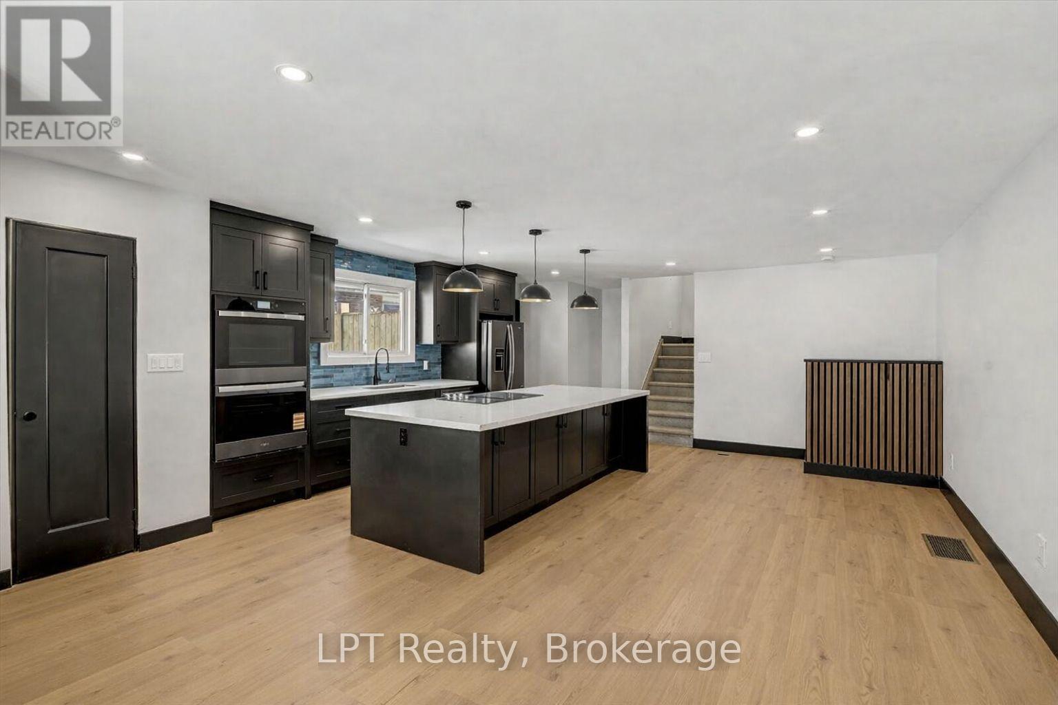 1281 Oxford Street, Oshawa, Ontario  L1J 3W5 - Photo 4 - E12942086