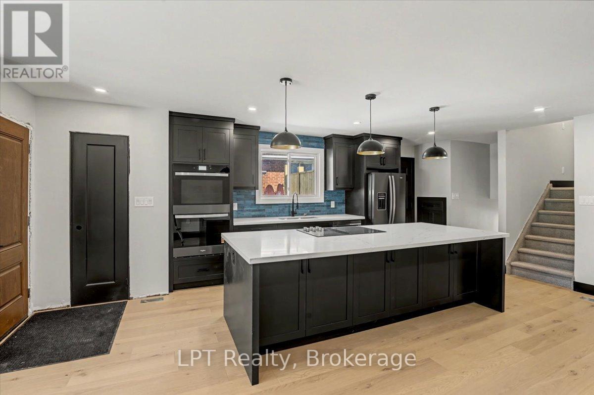 1281 Oxford Street, Oshawa, Ontario  L1J 3W5 - Photo 5 - E12942086