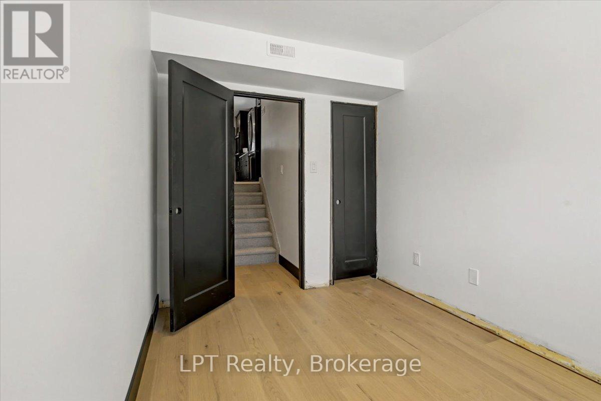 1281 Oxford Street, Oshawa, Ontario  L1J 3W5 - Photo 9 - E12942086