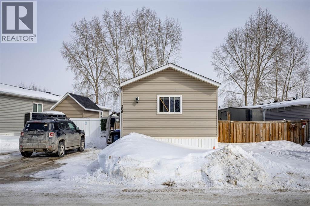285 Grenfell Crescent, Fort Mcmurray, Alberta  T9H 2M8 - Photo 1 - A2297323