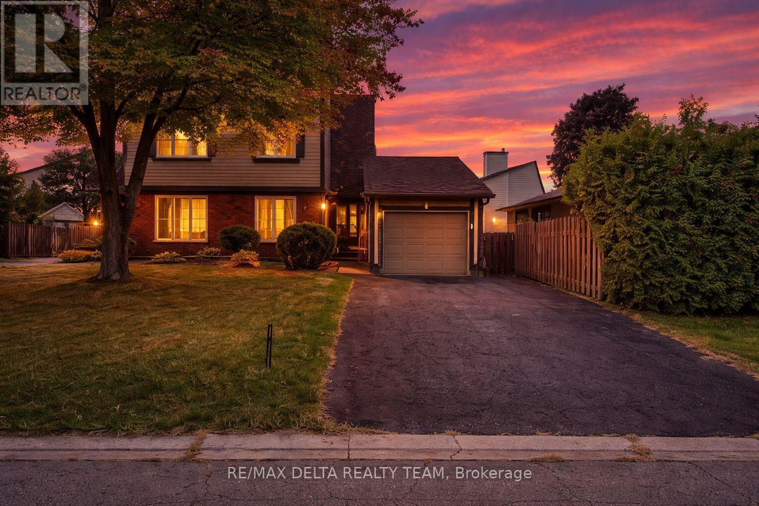 427 MOCKINGBIRD DRIVE, Ottawa, Ontario