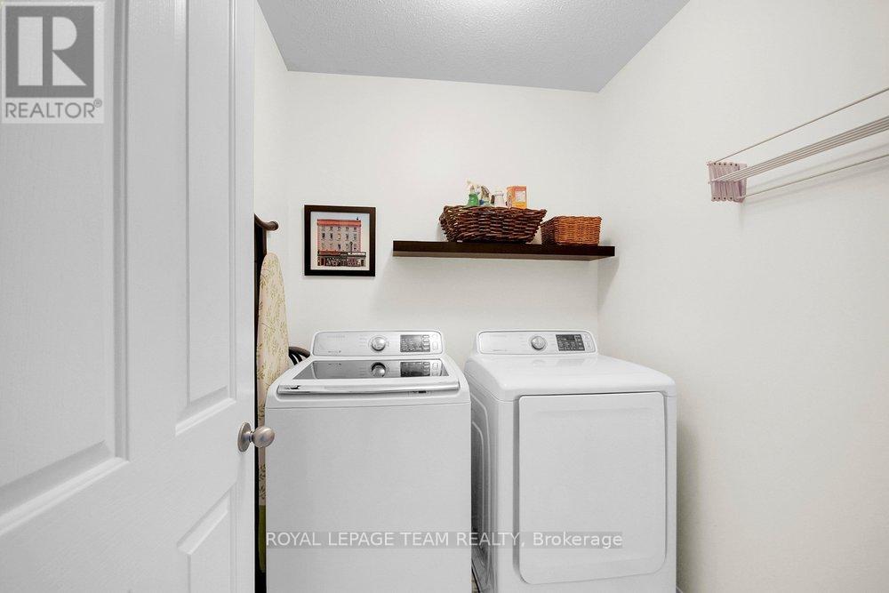 19 Fieldberry Private, Ottawa, Ontario  K2J 5E7 - Photo 30 - X12942100