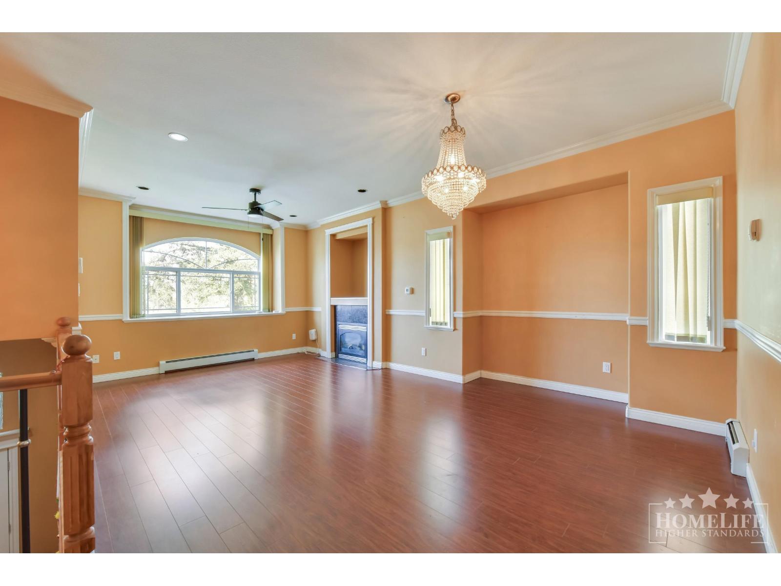 Upper House 13470 65a Avenue, Surrey, British Columbia  V3W 1Z6 - Photo 2 - R3105758