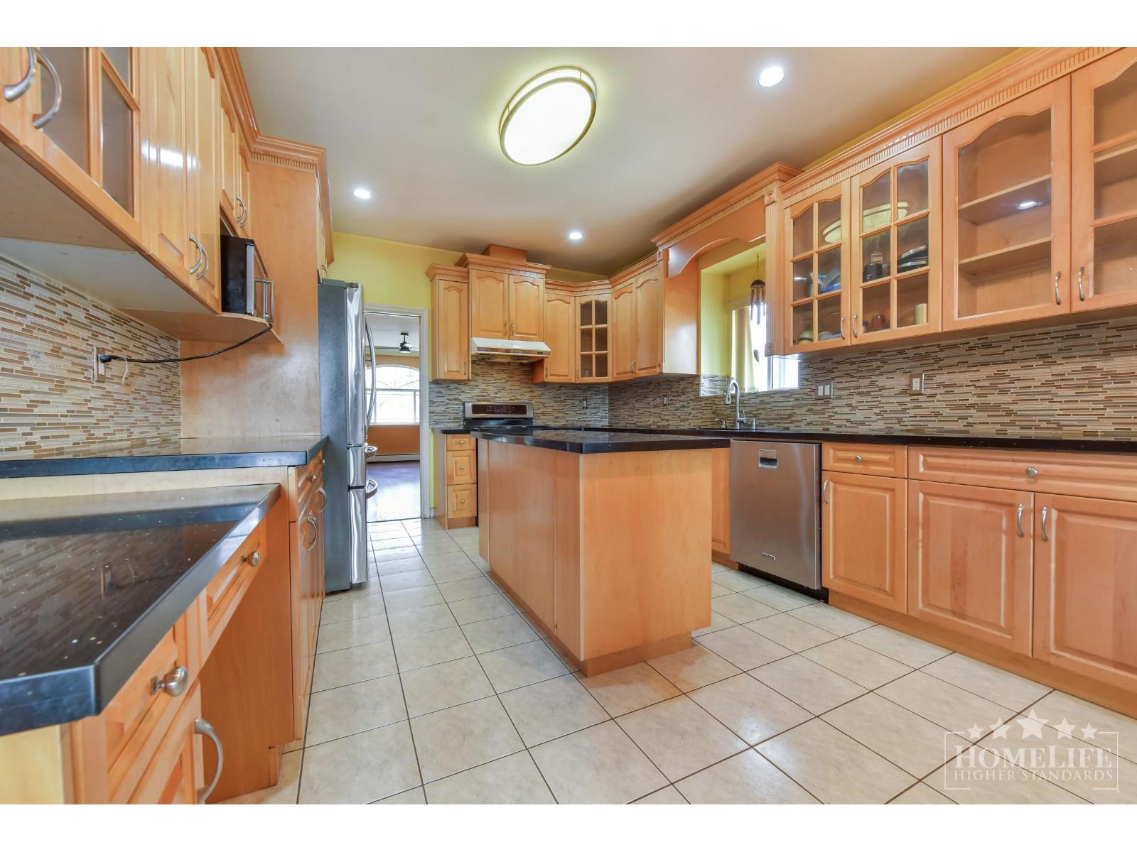 Upper House 13470 65a Avenue, Surrey, British Columbia  V3W 1Z6 - Photo 4 - R3105758