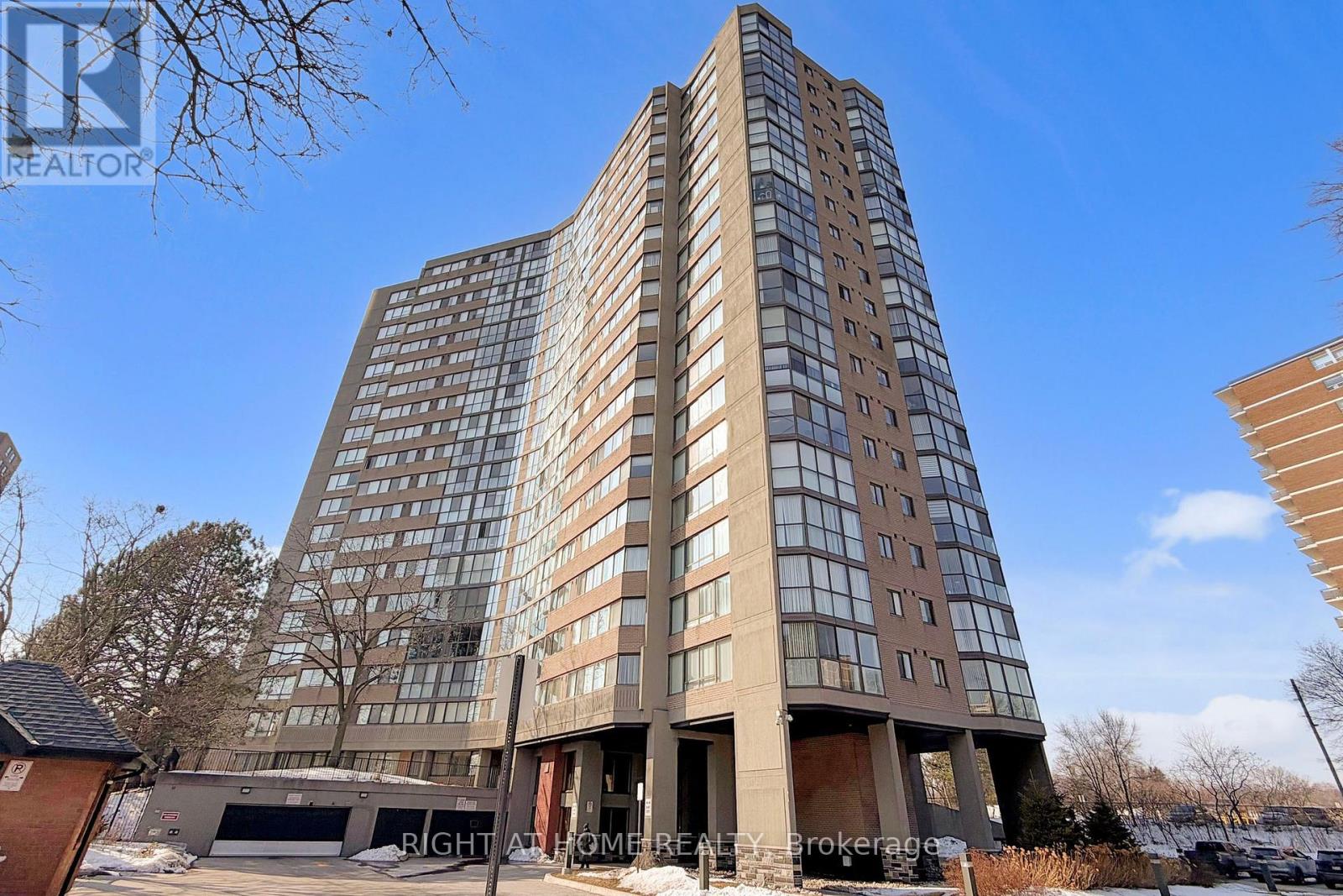 2009 - 40 Richview Road, Toronto, Ontario  M9A 5C1 - Photo 2 - W12942080