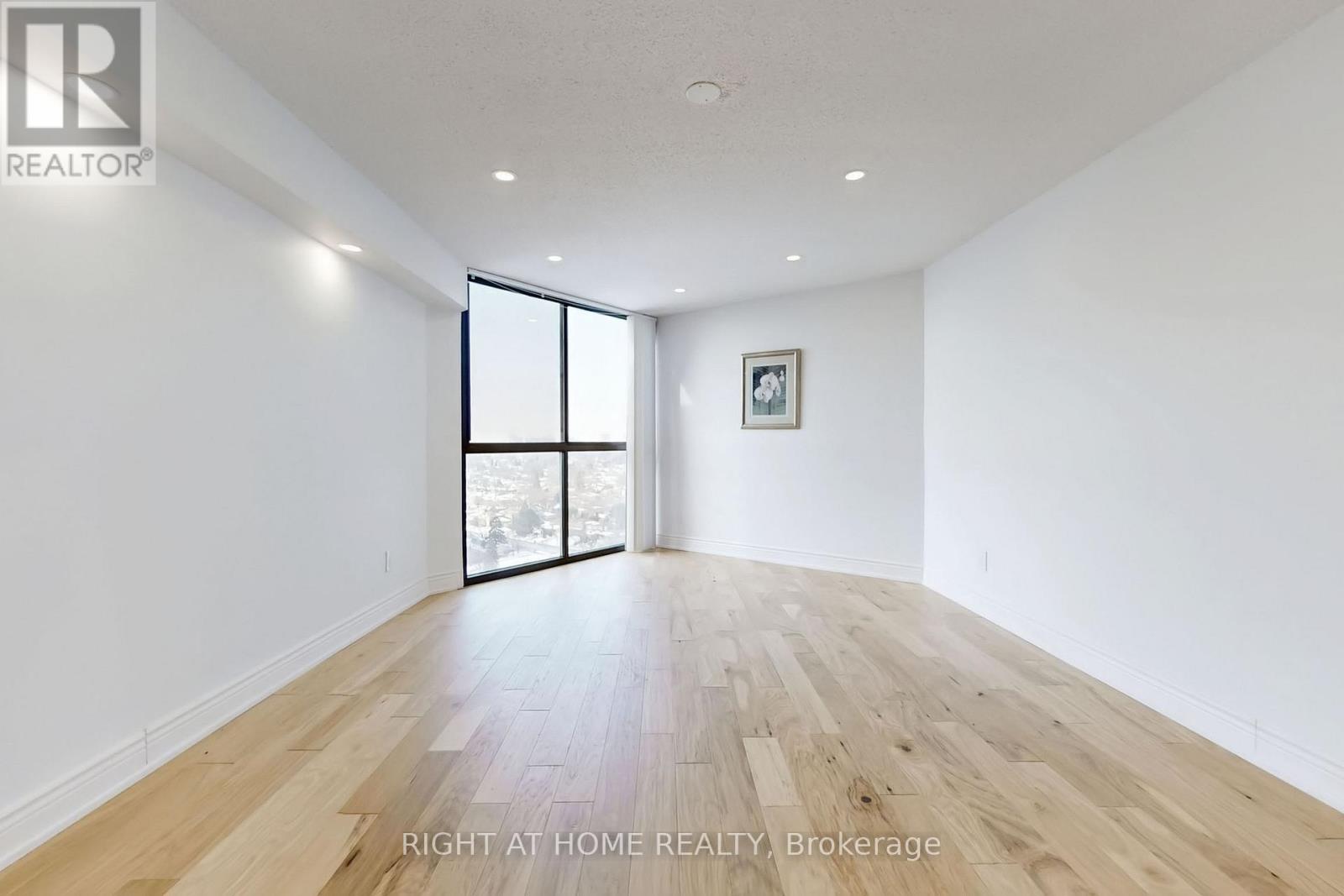 2009 - 40 Richview Road, Toronto, Ontario  M9A 5C1 - Photo 25 - W12942080