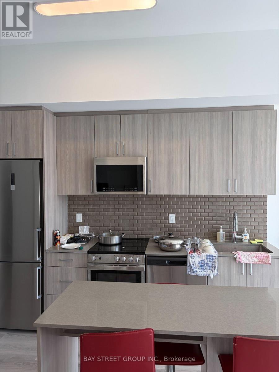 559 - 1005 Dundas Street E, Oakville, Ontario  L6H 8C7 - Photo 10 - W12942084