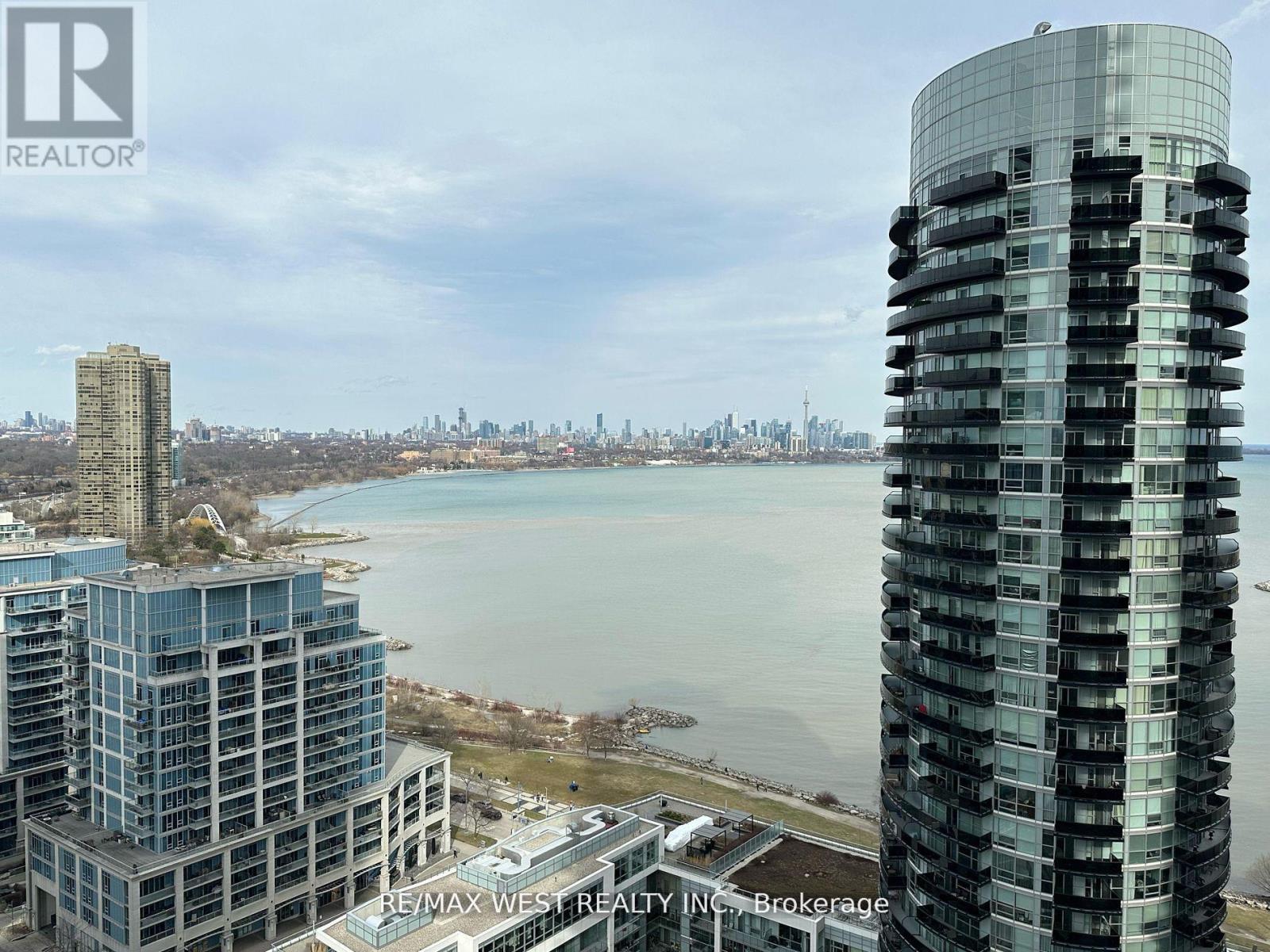 38 Annie Craig Drive, Toronto, Ontario  M8V 0A8 - Photo 16 - W12942102