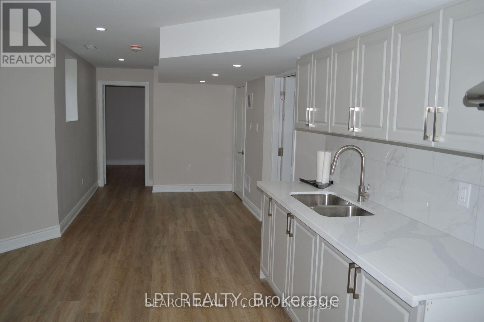 795 Bessy Trail Bsmt Trail, Milton, Ontario  L9T 0G5 - Photo 3 - W12942104