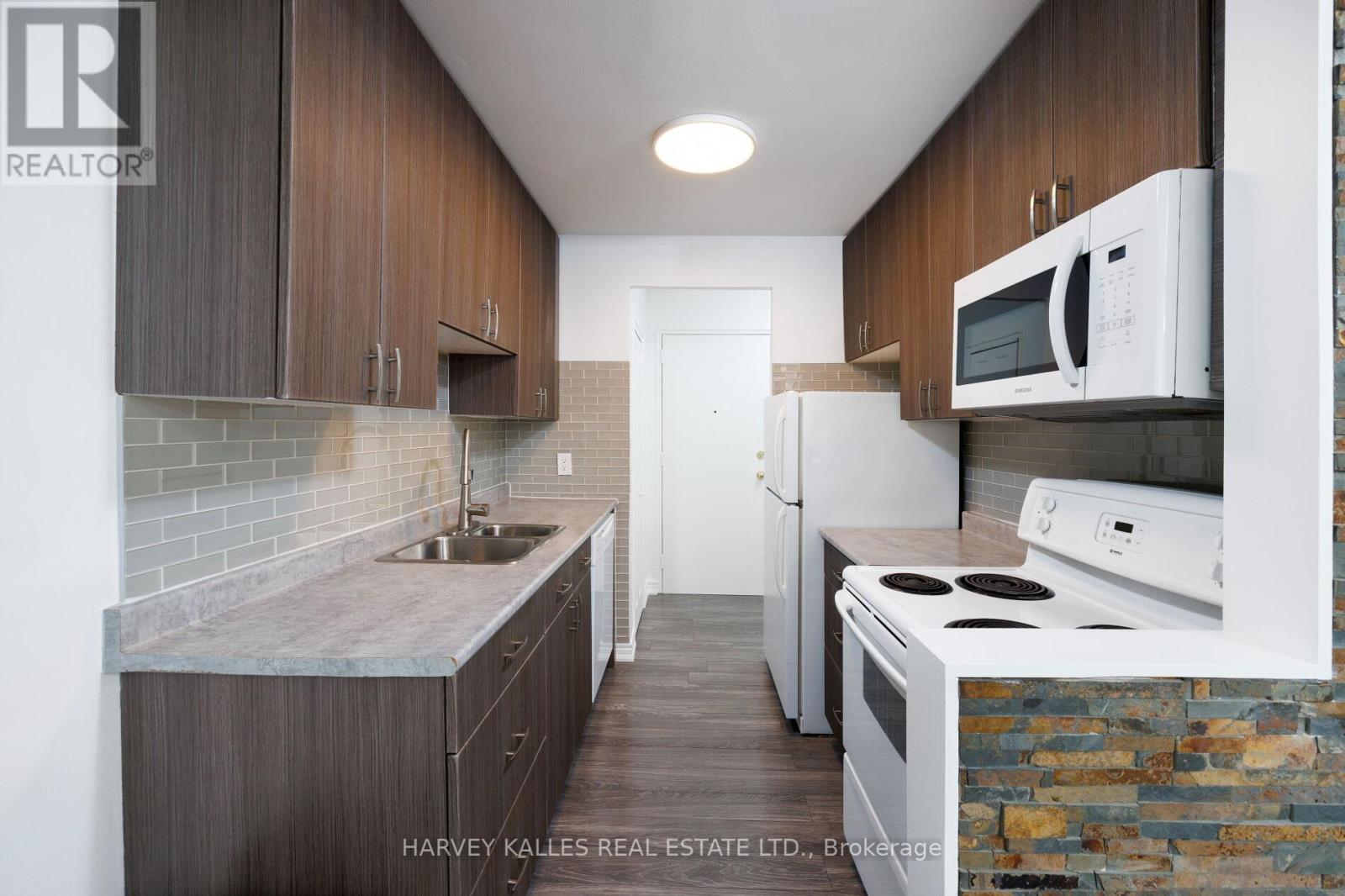 304 - 50 Gulliver Road, Toronto, Ontario  M6M 2N2 - Photo 20 - W12942108