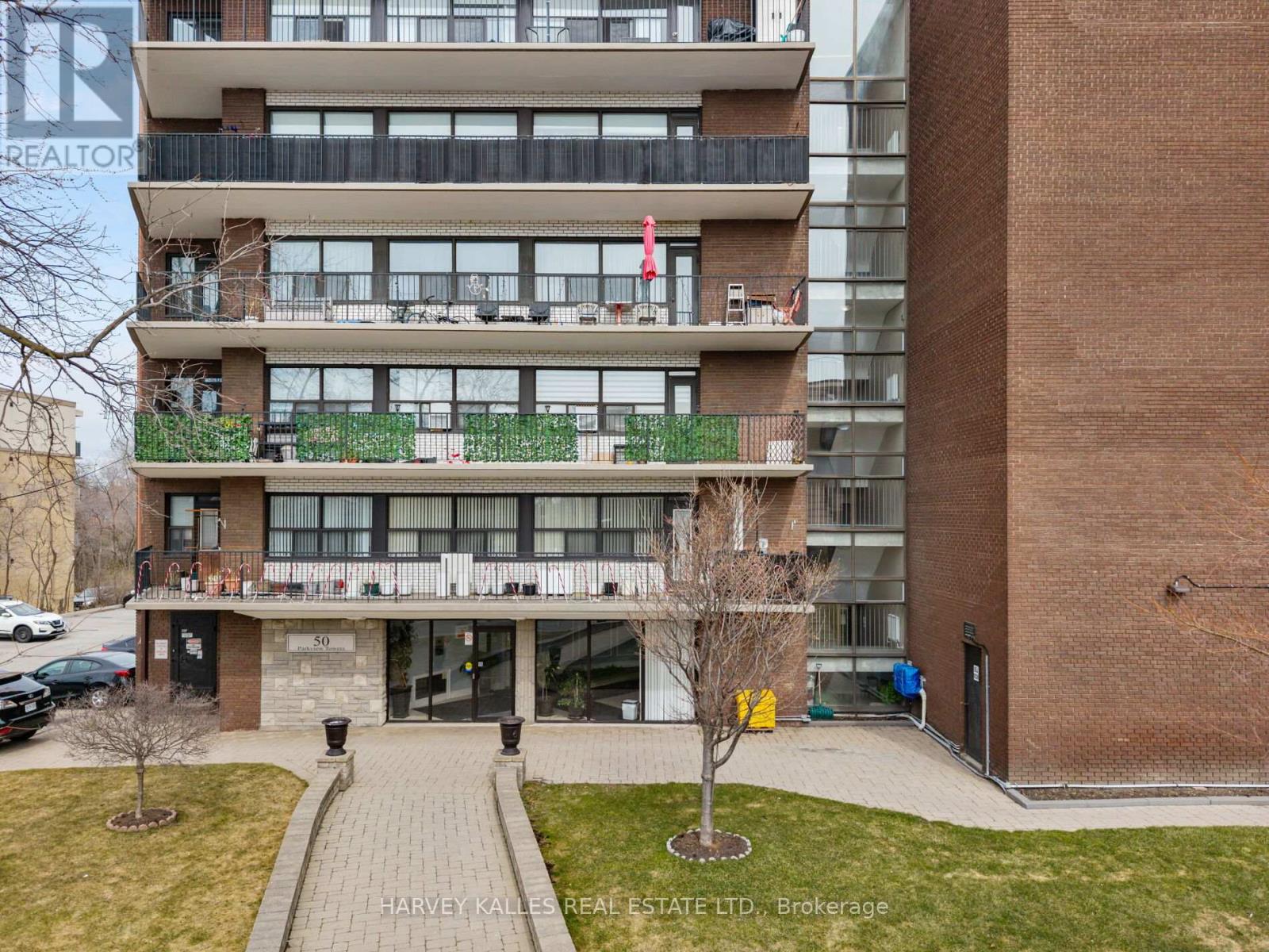 304 - 50 Gulliver Road, Toronto, Ontario  M6M 2N2 - Photo 3 - W12942108