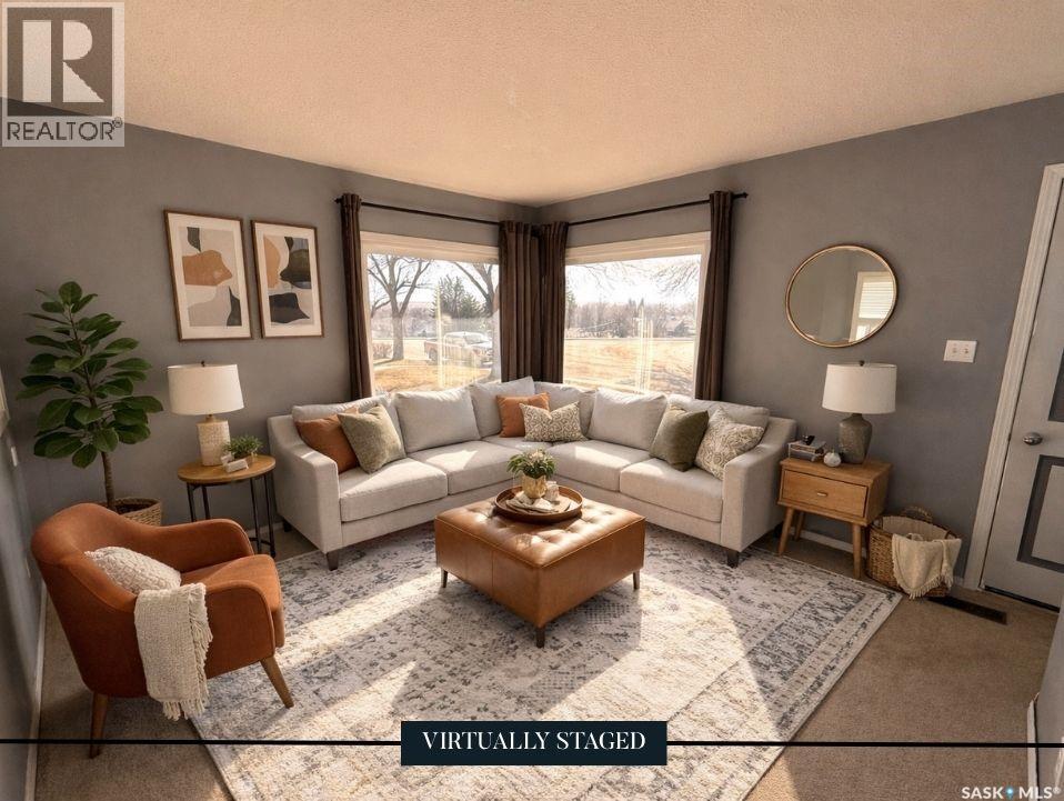 619 4th Avenue Nw, Swift Current, Saskatchewan  S9H 0V7 - Photo 2 - SK031541