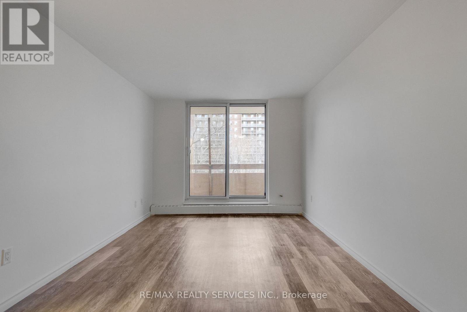 507 - 223 Jackson Street W, Hamilton, Ontario  L8P 4R4 - Photo 2 - X12942082