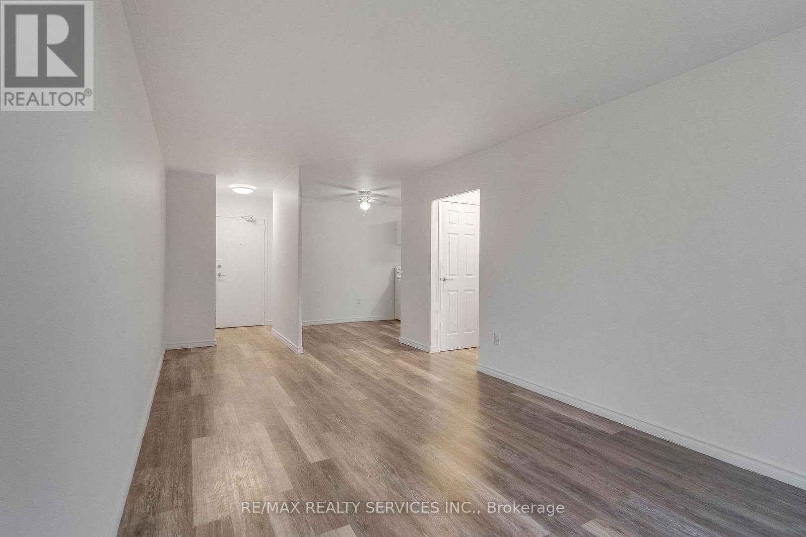 507 - 223 Jackson Street W, Hamilton, Ontario  L8P 4R4 - Photo 3 - X12942082