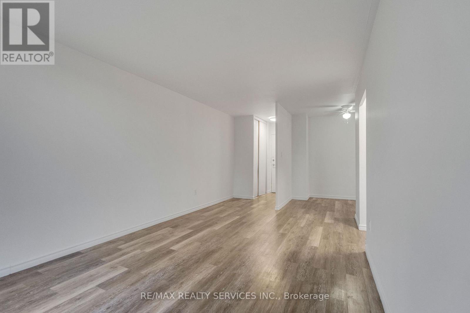 507 - 223 Jackson Street W, Hamilton, Ontario  L8P 4R4 - Photo 4 - X12942082