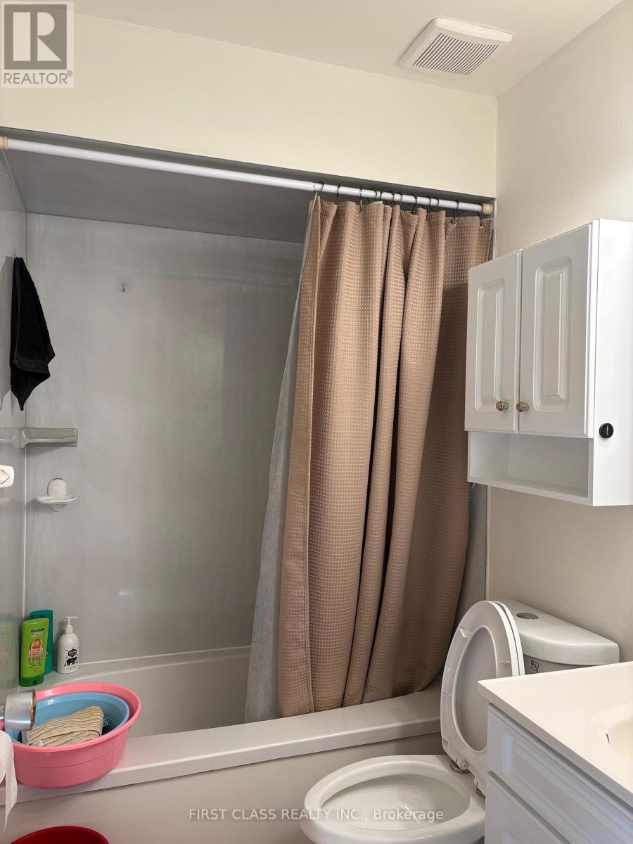 701 Leeder Court, Newmarket, Ontario  L3Y 5A8 - Photo 12 - N12894104