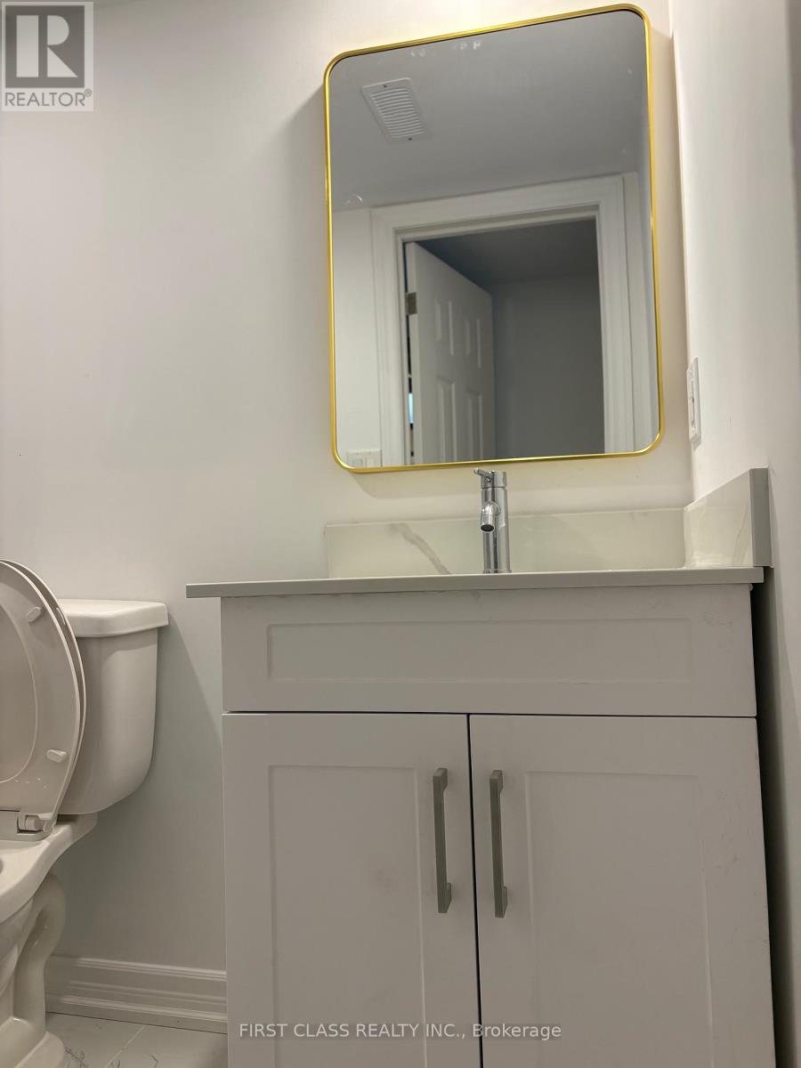 701 Leeder Court, Newmarket, Ontario  L3Y 5A8 - Photo 7 - N12894104