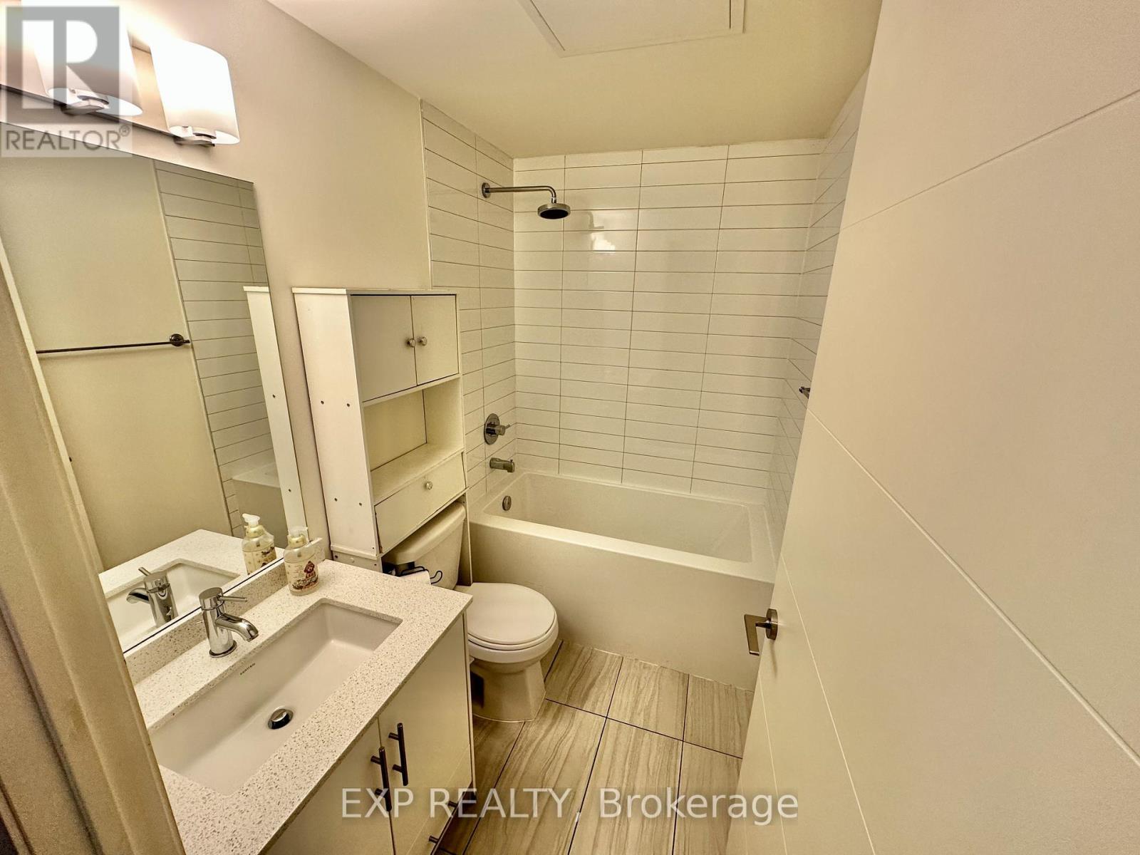 1831 - 460 Adelaide Street E, Toronto, Ontario  M5A 0E7 - Photo 13 - C12910482