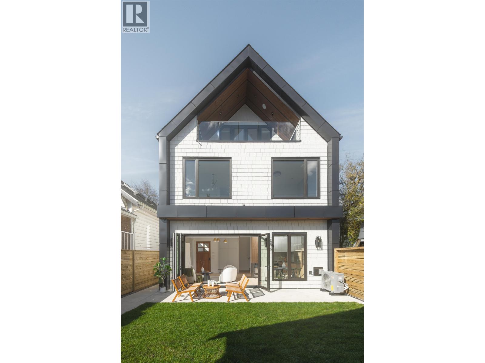 2 2684 Oxford Street, Vancouver, British Columbia  V5K 1N3 - Photo 15 - R3105763