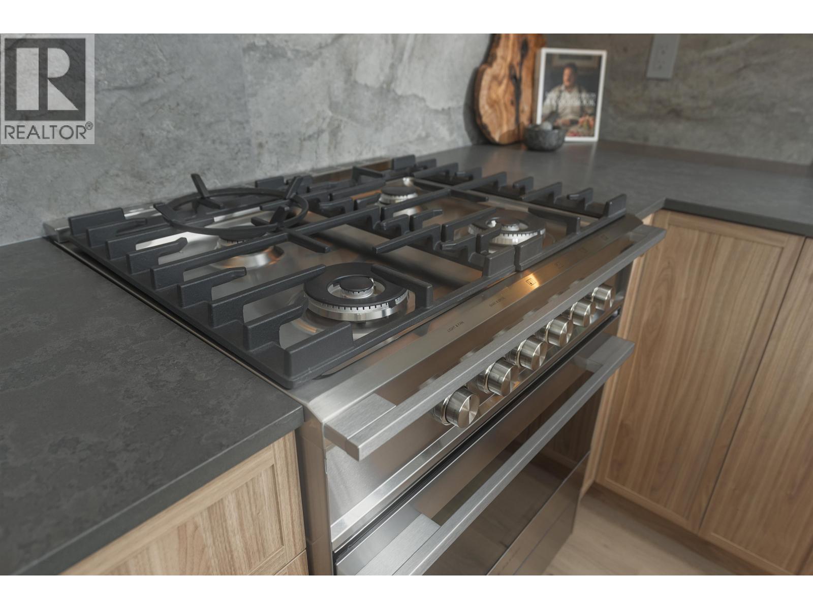 2 2684 Oxford Street, Vancouver, British Columbia  V5K 1N3 - Photo 7 - R3105763